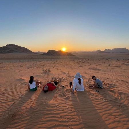 Authentic Bedouin Camp วาดิรัม ภายนอก รูปภาพ