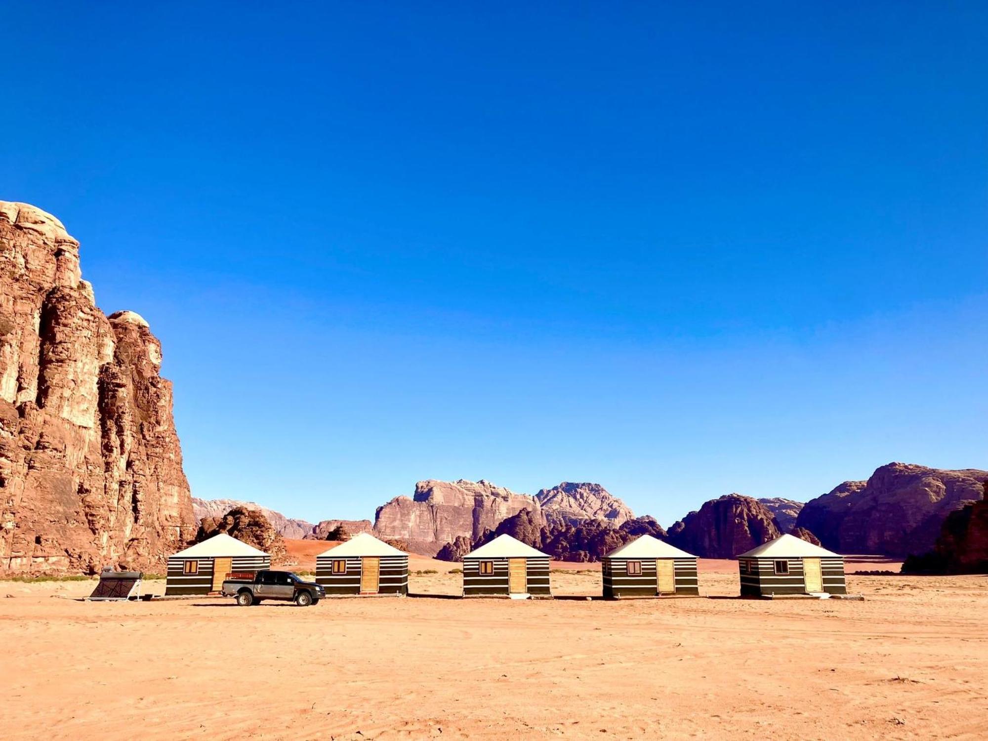 Authentic Bedouin Camp วาดิรัม ภายนอก รูปภาพ