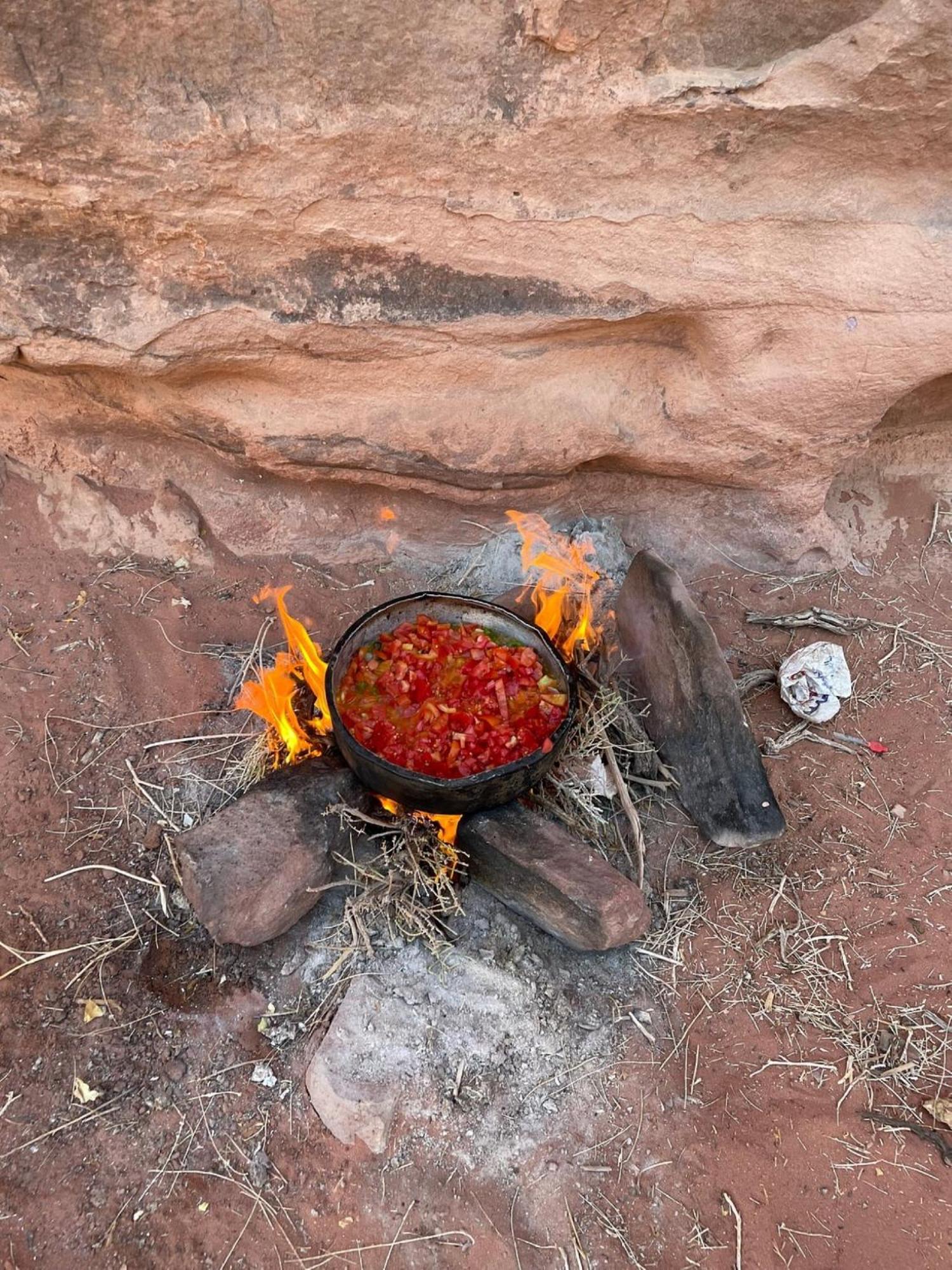 Authentic Bedouin Camp วาดิรัม ภายนอก รูปภาพ